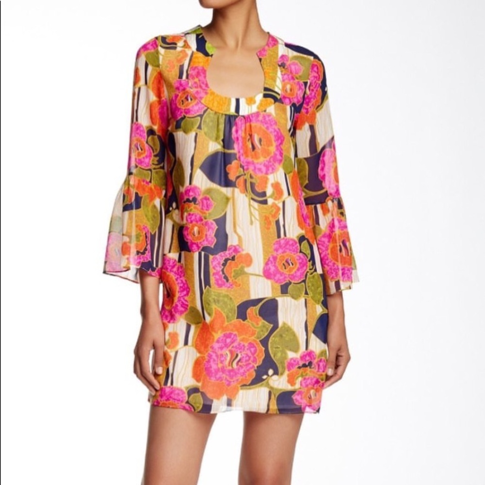 Trina Turk Bell Sleeved Floral Dress